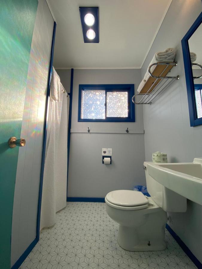 Woods Bay Flathead Lake Resort מראה חיצוני תמונה